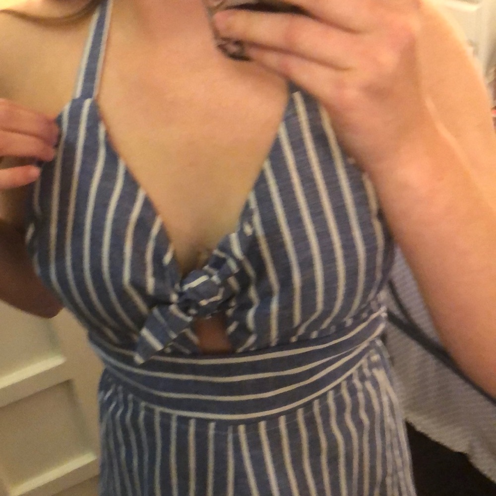 Classy Romper - Picture 4 of 7
